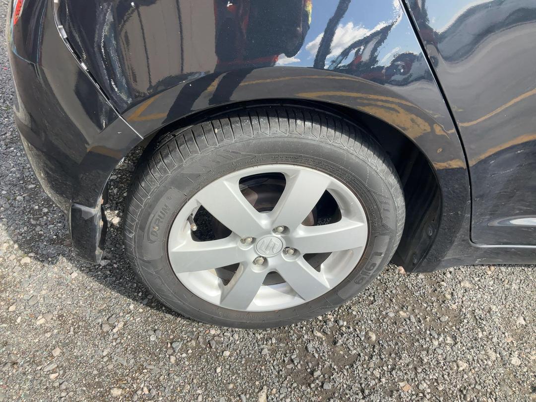 Photo '11' of Suzuki Swift