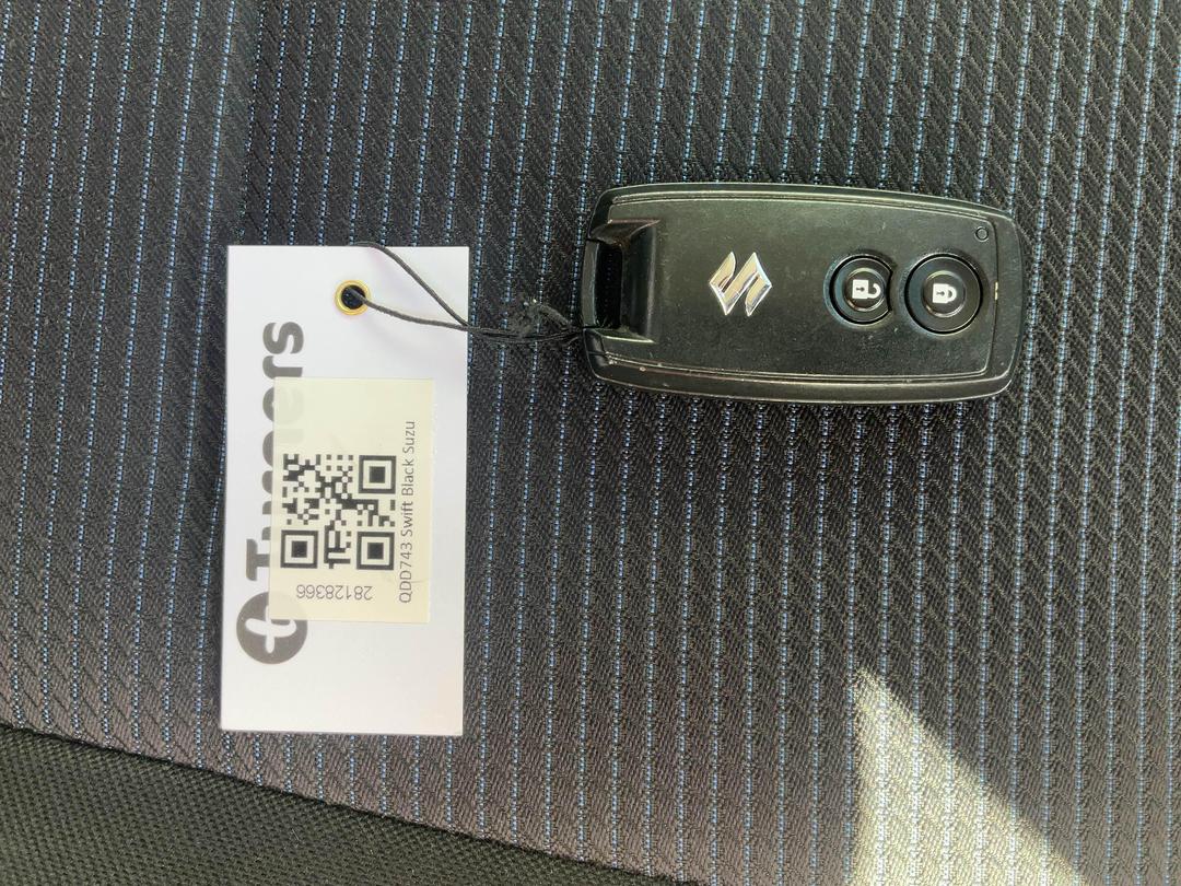 Photo '18' of Suzuki Swift