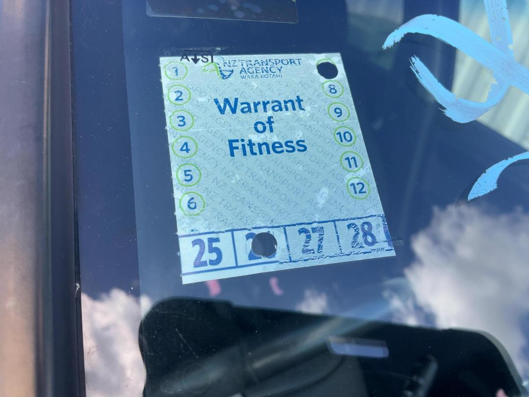 Photo '34' of Suzuki Swift