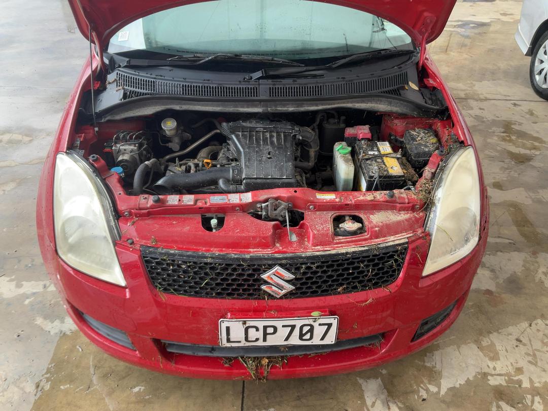 Photo '16' of Suzuki Swift