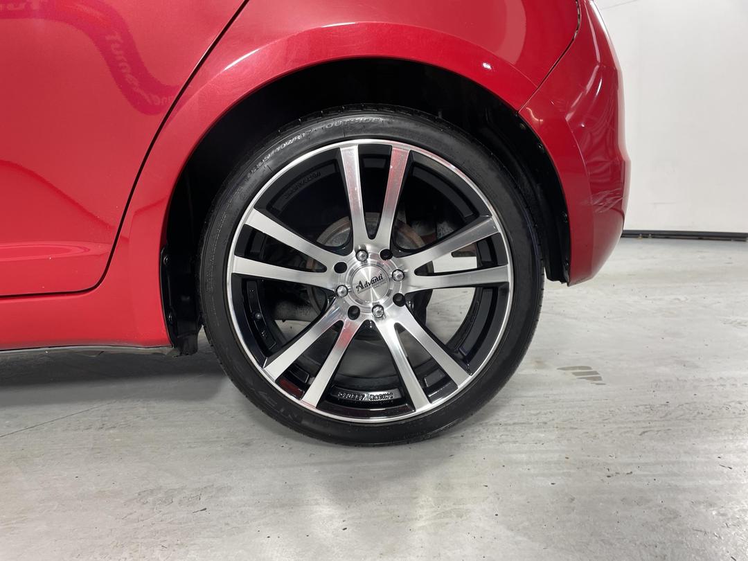 Photo '11' of Suzuki Swift