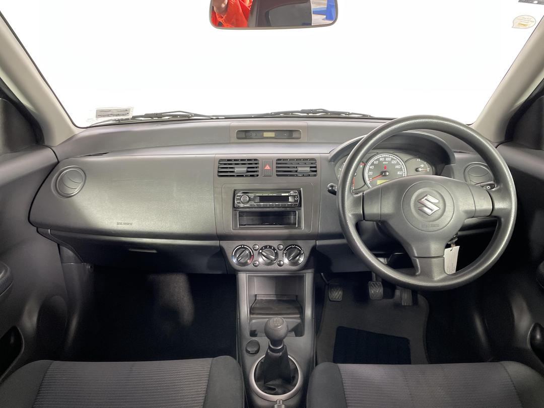 Photo '17' of Suzuki Swift