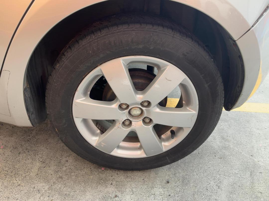 Photo '15' of Suzuki Swift Glxa