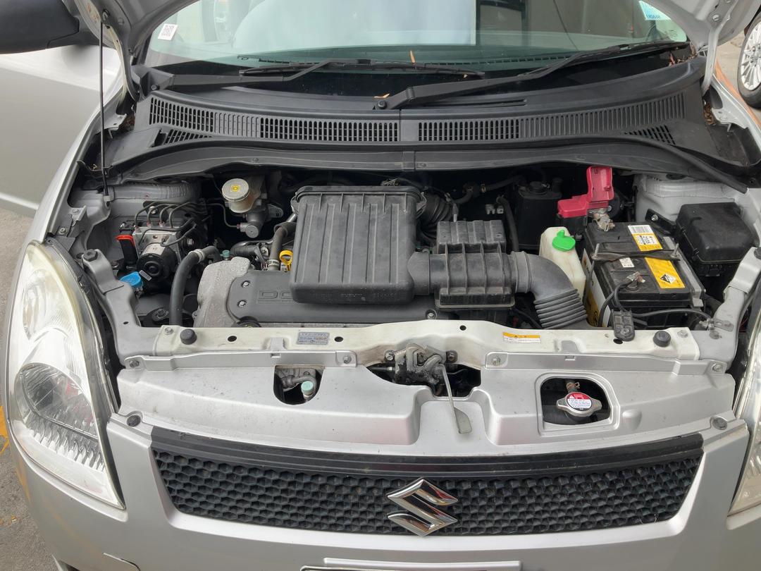 Photo '21' of Suzuki Swift Glxa