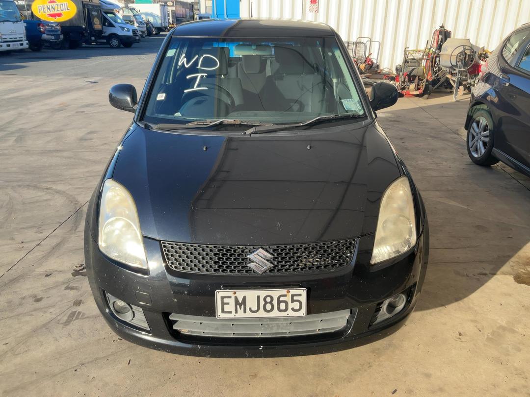 Photo '3' of Suzuki Swift Glxh2 LTD