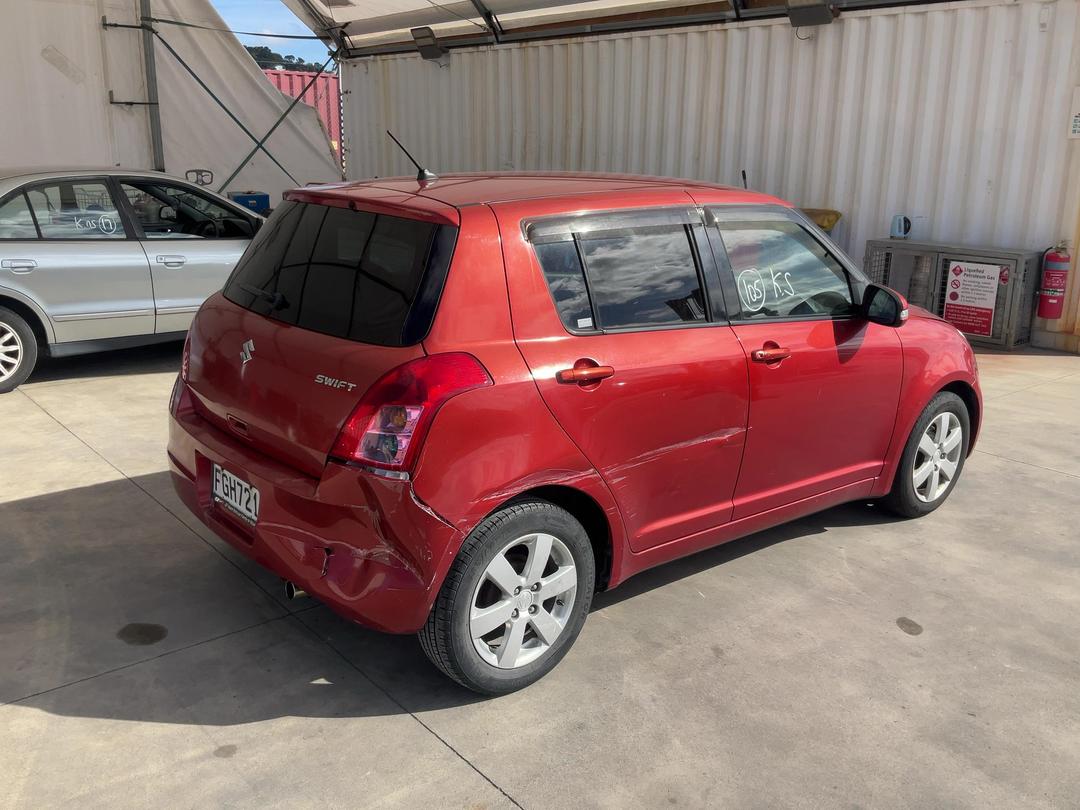 Photo '8' of Suzuki Swift Photo '8' of Suzuki Swift