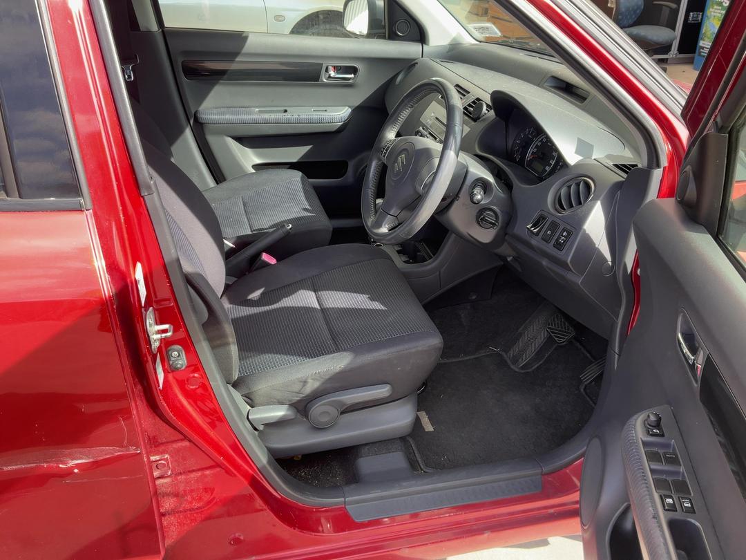 Photo '18' of Suzuki Swift Photo '18' of Suzuki Swift
