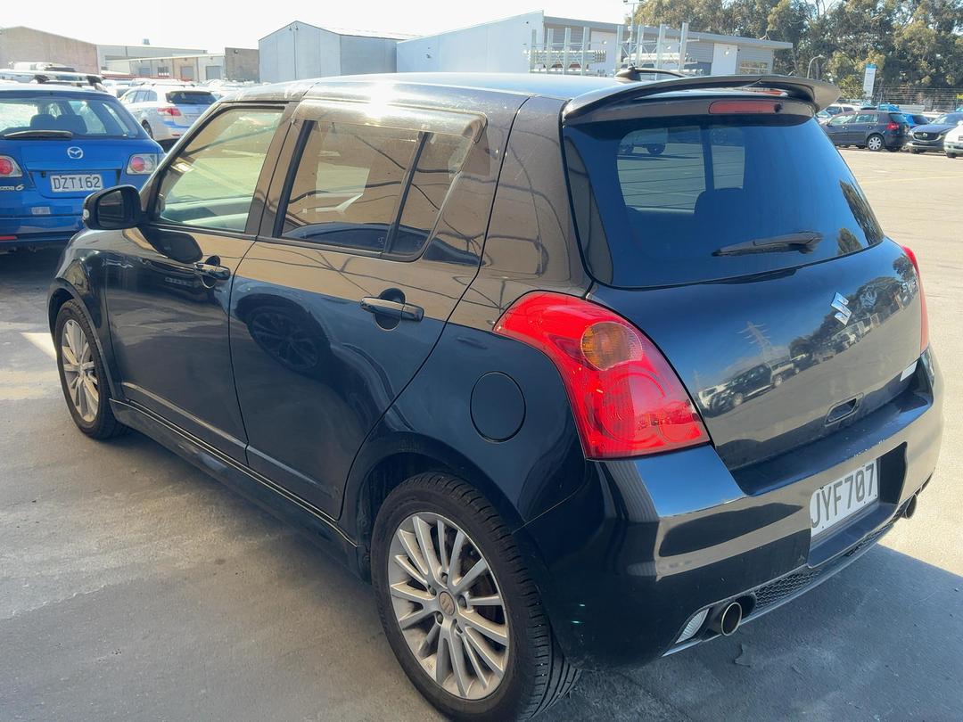 Photo '6' of Suzuki Swift Photo '6' of Suzuki Swift
