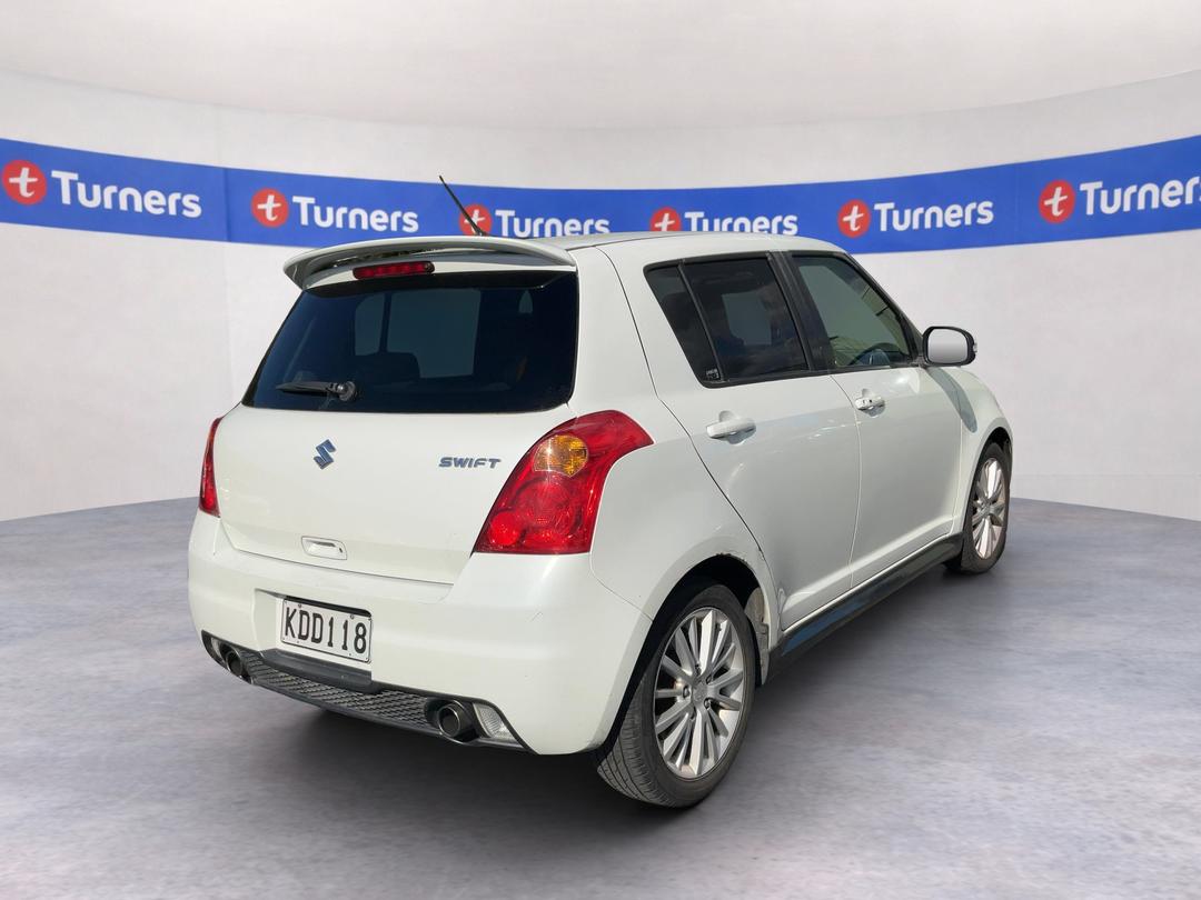 Photo '4' of Suzuki Swift Photo '4' of Suzuki Swift