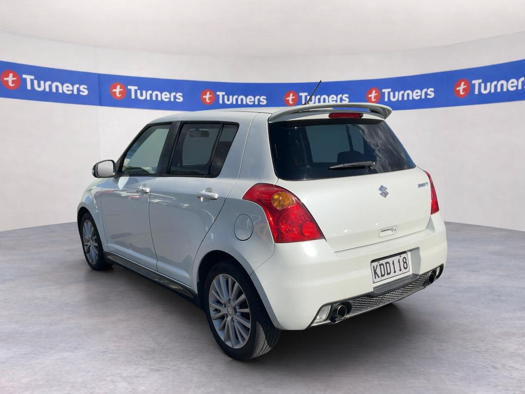 Photo '5' of Suzuki Swift Photo '5' of Suzuki Swift