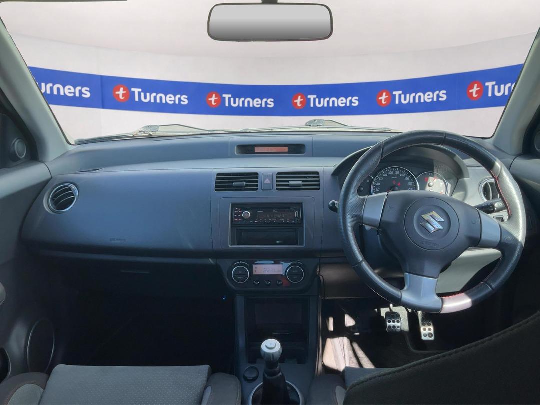 Photo '10' of Suzuki Swift Photo '10' of Suzuki Swift