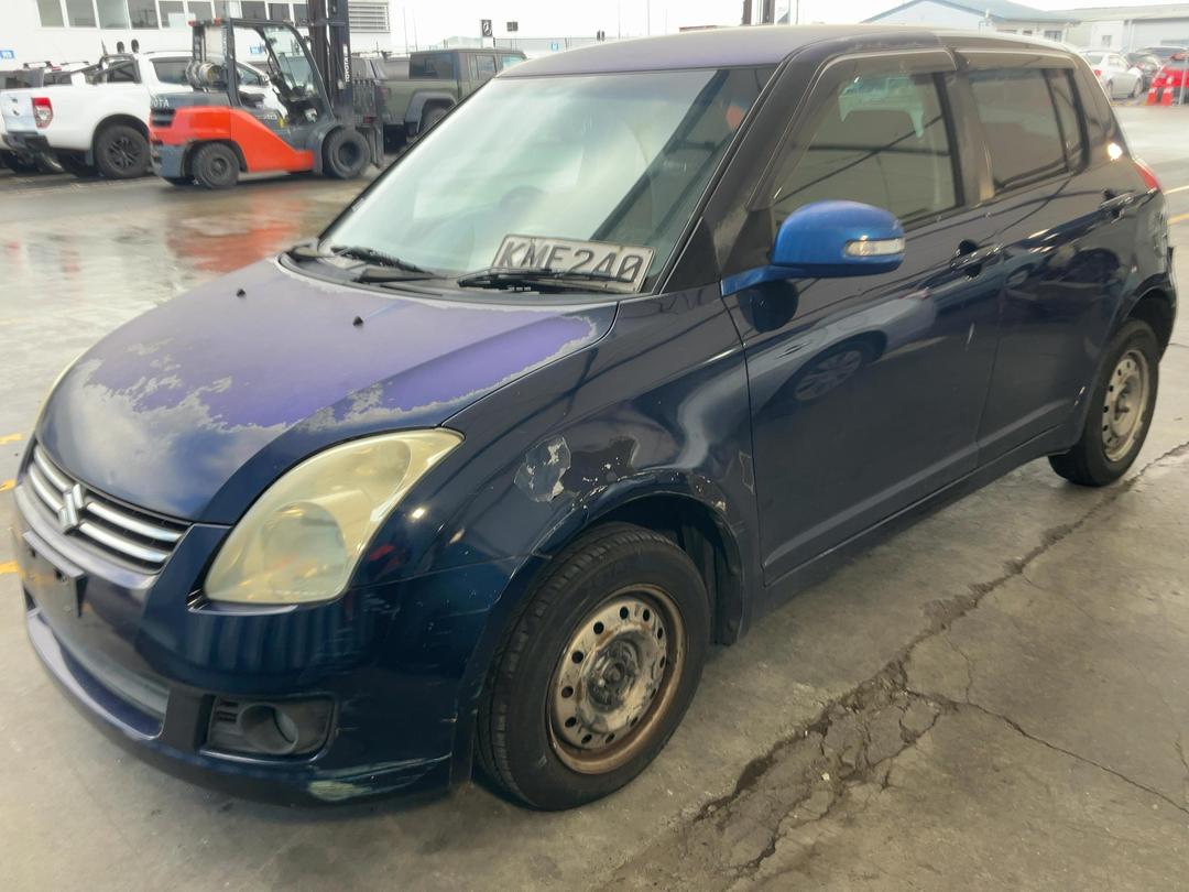 Photo '3' of Suzuki Swift Photo '3' of Suzuki Swift