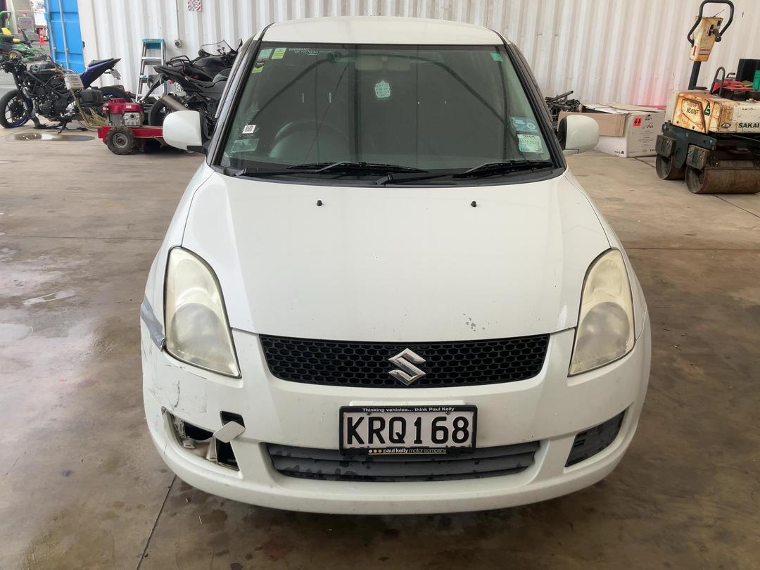 Photo '3' of Suzuki Swift Photo '3' of Suzuki Swift
