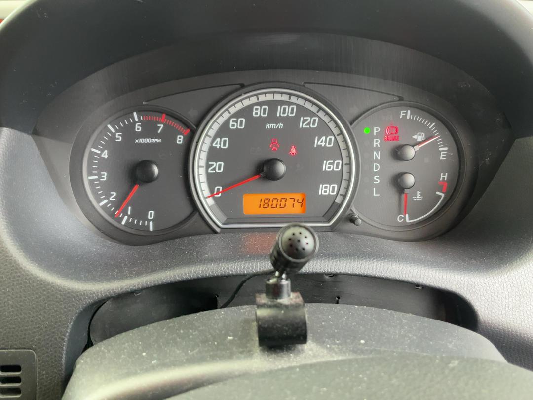 Photo '16' of Suzuki Swift Photo '16' of Suzuki Swift