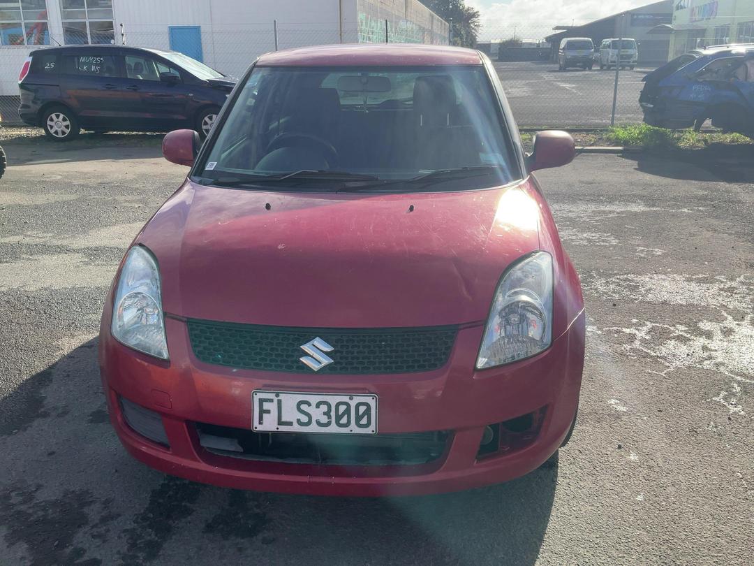 Photo '3' of Suzuki Swift Photo '3' of Suzuki Swift