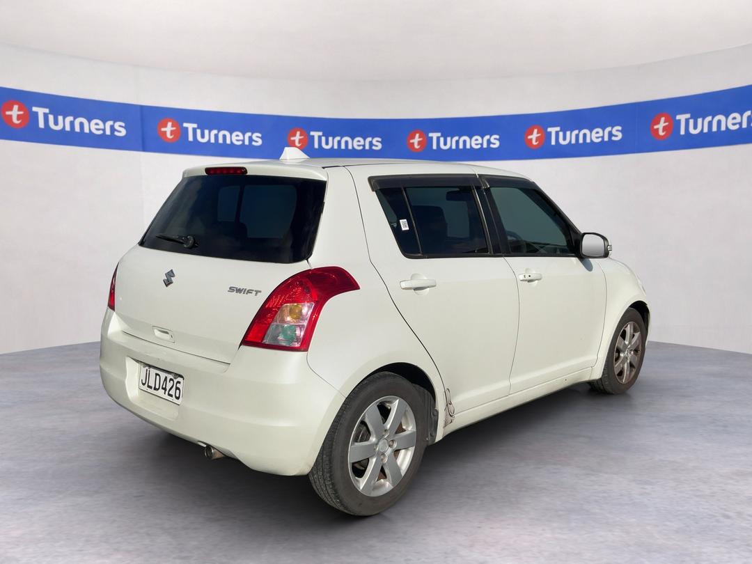 Photo '6' of Suzuki Swift Photo '6' of Suzuki Swift
