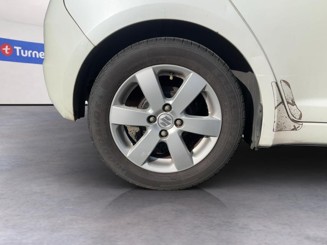 Photo '10' of Suzuki Swift Photo '10' of Suzuki Swift