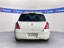 Thumbnail '5' of Suzuki Swift