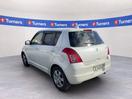 Thumbnail '4' of Suzuki Swift