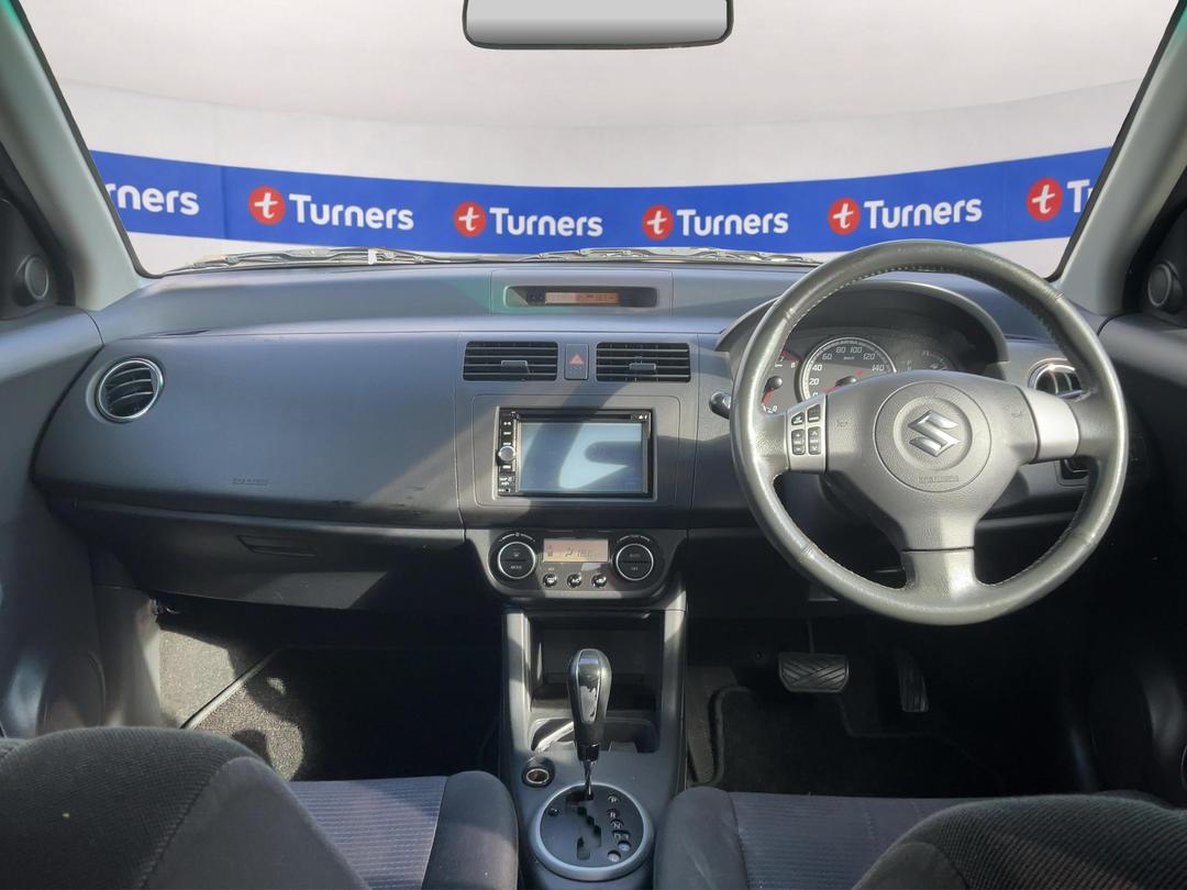 Photo '15' of Suzuki Swift Photo '15' of Suzuki Swift