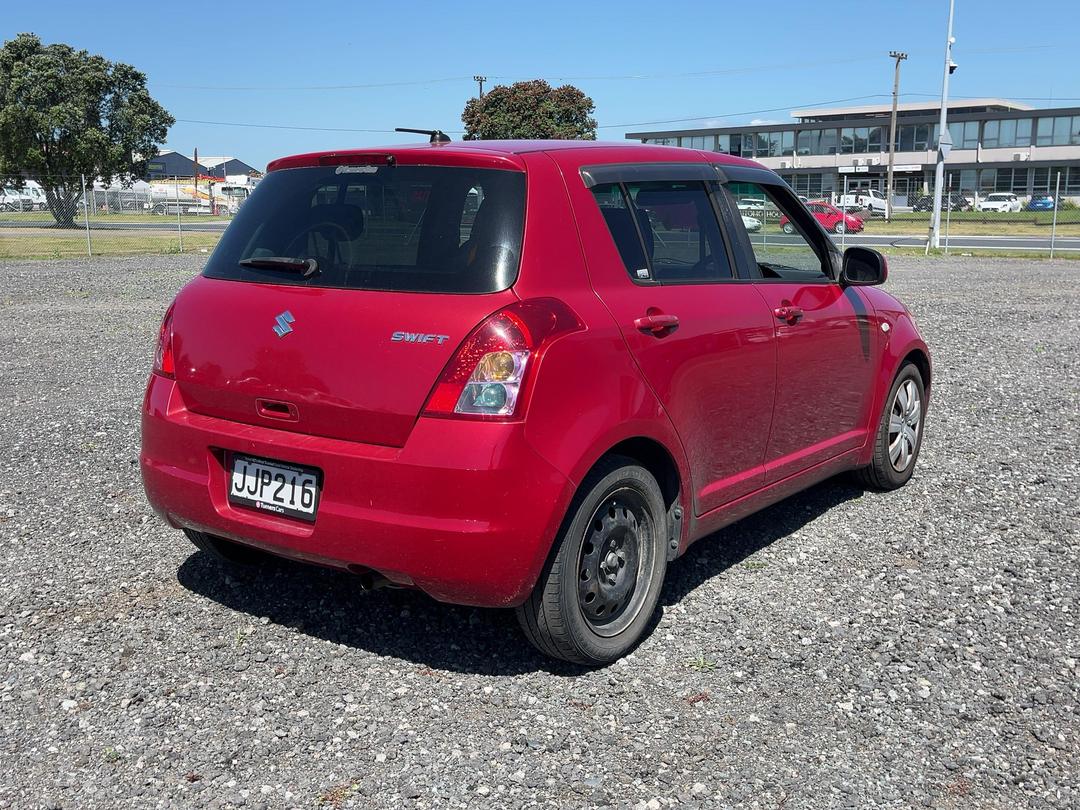 Photo '6' of Suzuki Swift Photo '6' of Suzuki Swift
