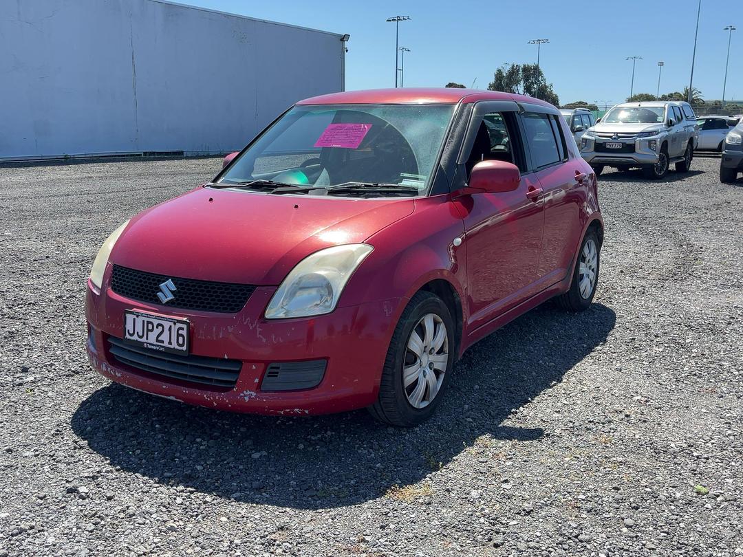Photo '3' of Suzuki Swift Photo '3' of Suzuki Swift
