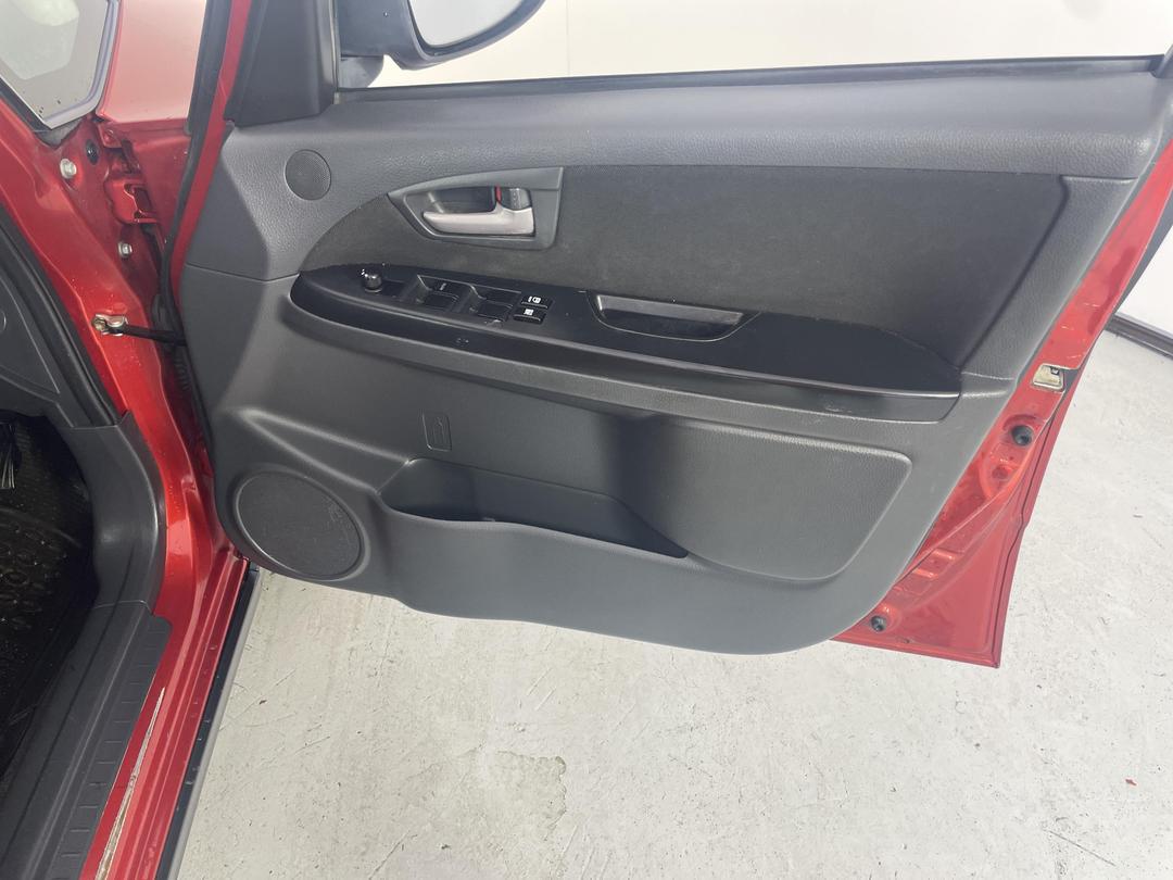 Photo '15' of Suzuki SX4