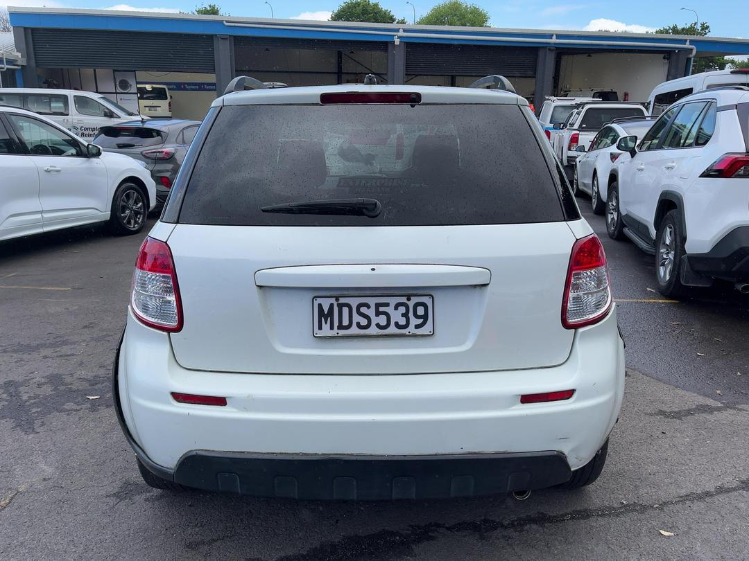 Photo '6' of Suzuki SX4