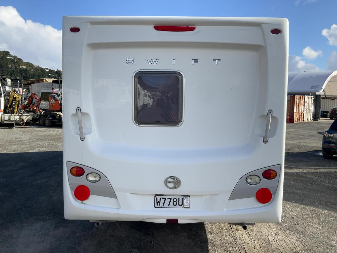 Photo '5' of Swift Conqueror 630 Caravan - Tandem Photo '5' of Swift Conqueror 630 Caravan - Tandem