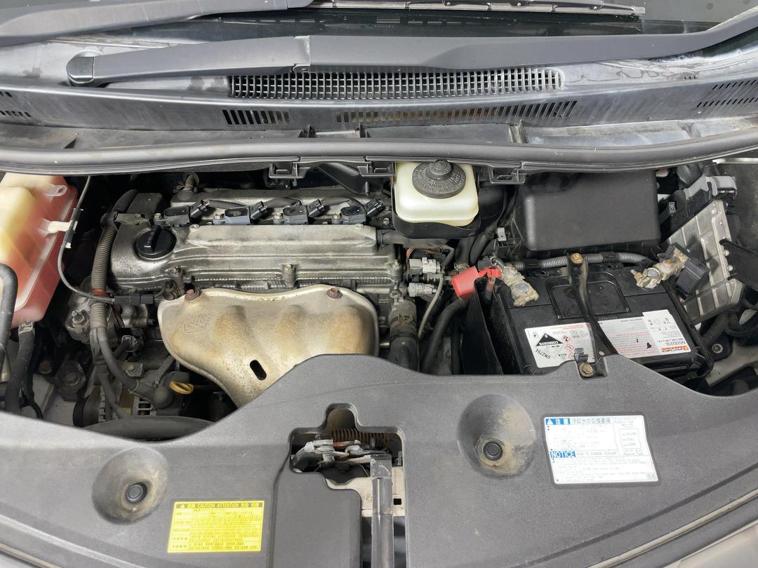 Photo '13' of Toyota Alphard