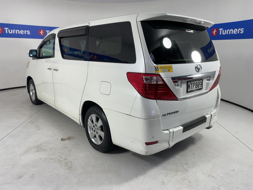 Photo '5' of Toyota Alphard