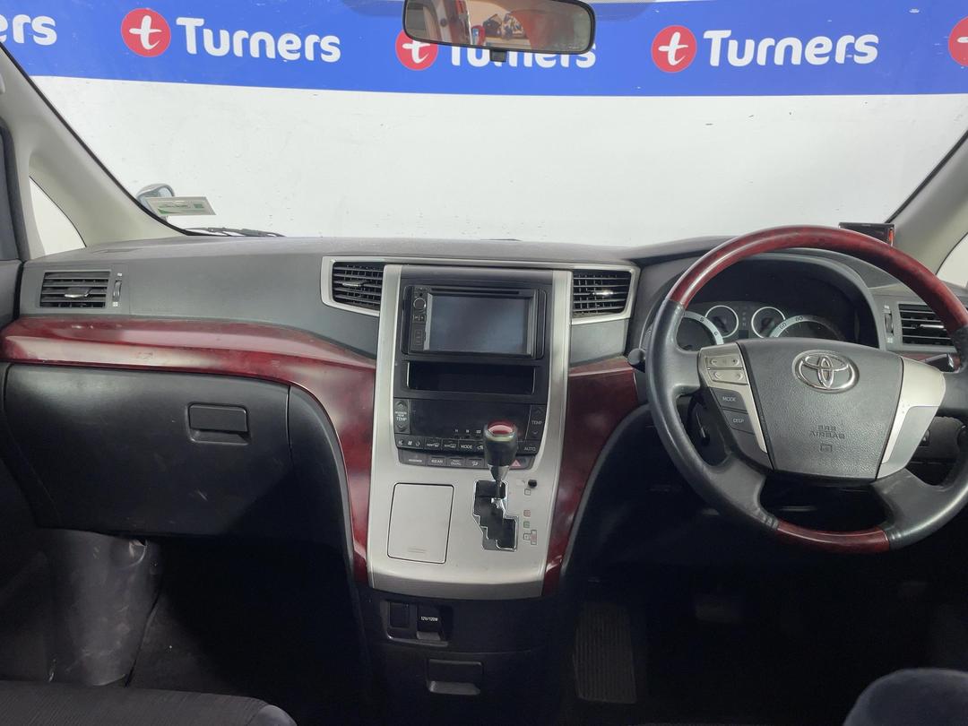 Photo '17' of Toyota Alphard Vellfire Photo '17' of Toyota Alphard Vellfire