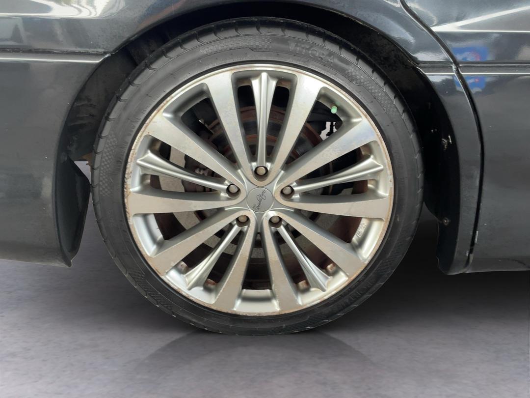 Photo '12' of Toyota Alphard