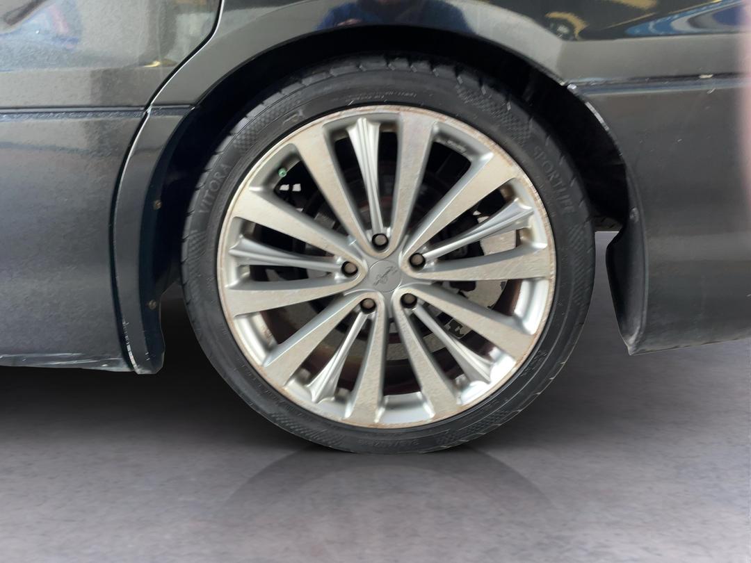 Photo '11' of Toyota Alphard