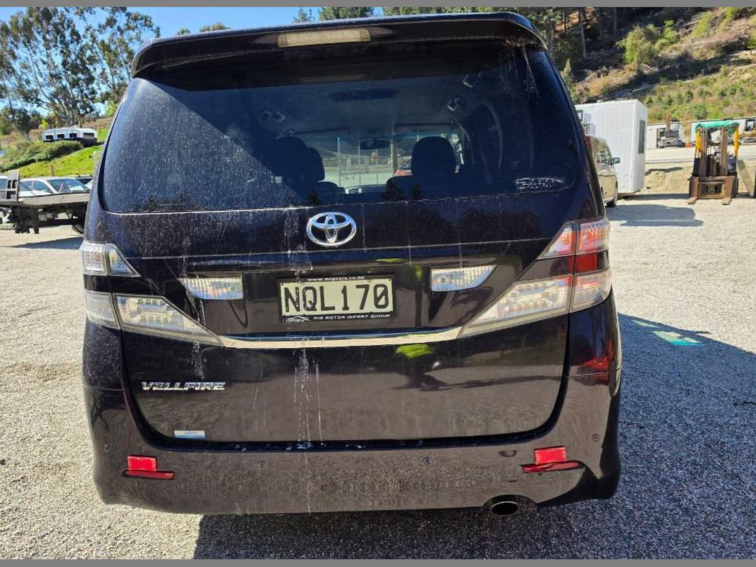 Photo '3' of Toyota Alphard Vellfire Photo '3' of Toyota Alphard Vellfire