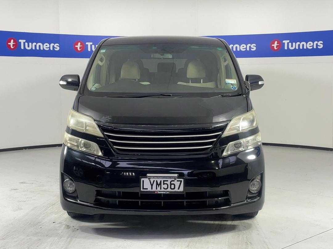 Photo '2' of Toyota Alphard