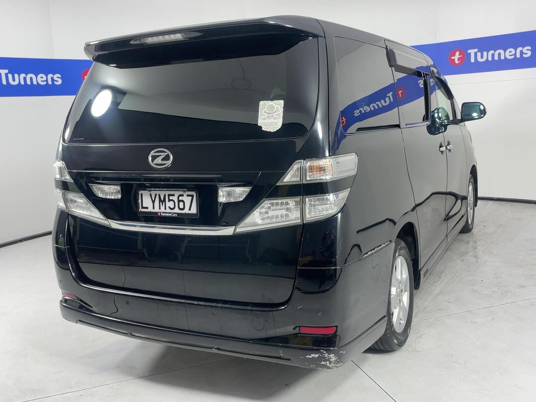 Photo '7' of Toyota Alphard