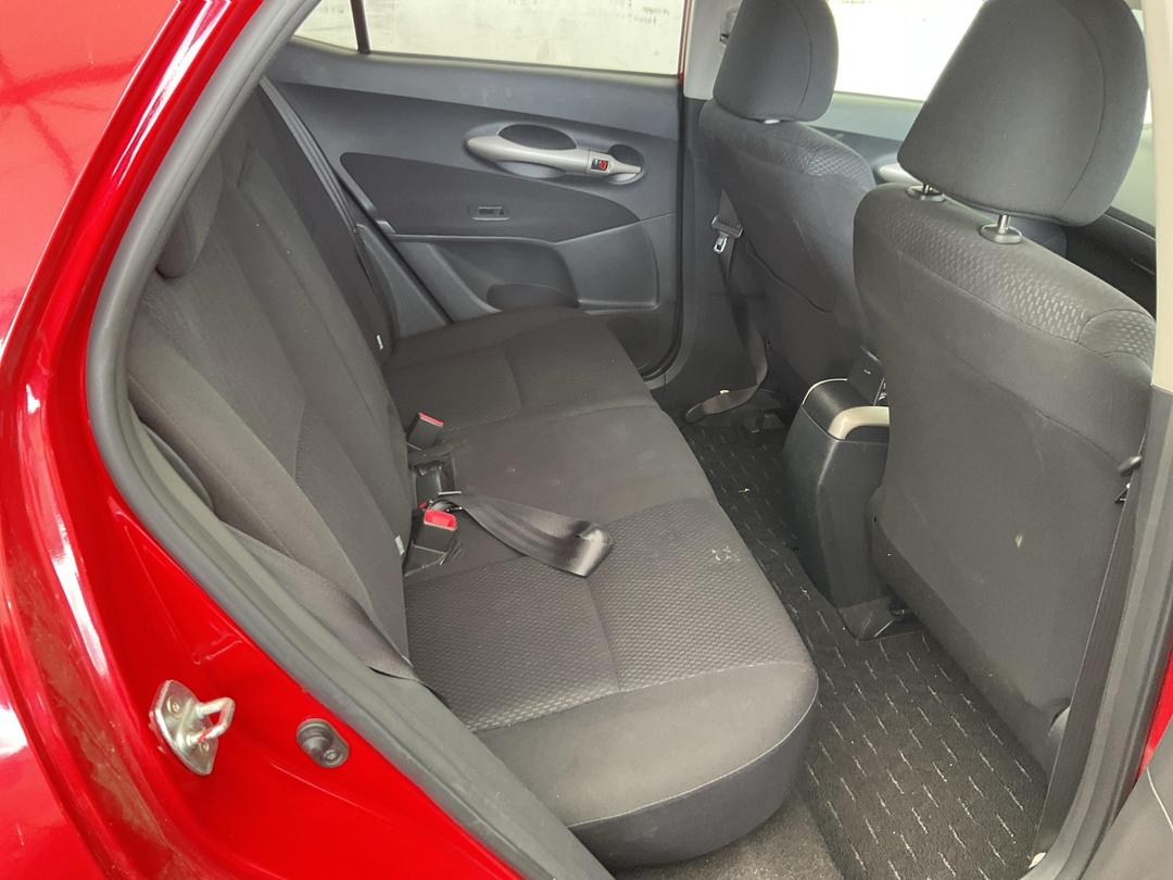 Photo '6' of Toyota Auris