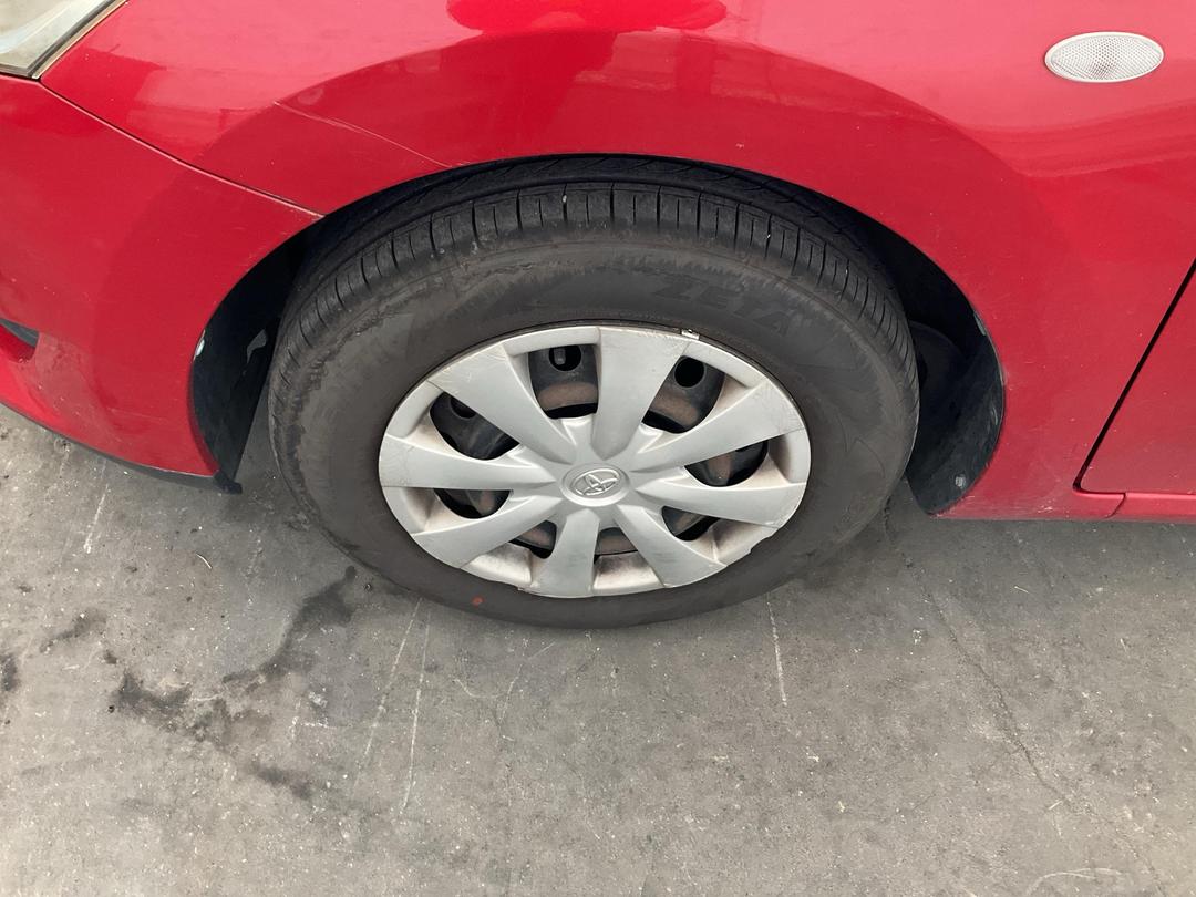 Photo '13' of Toyota Auris