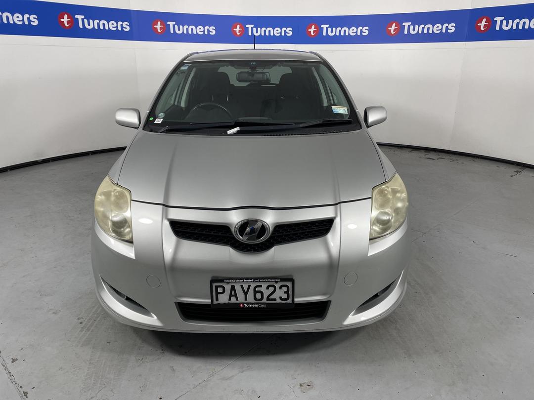 Photo '2' of Toyota Auris