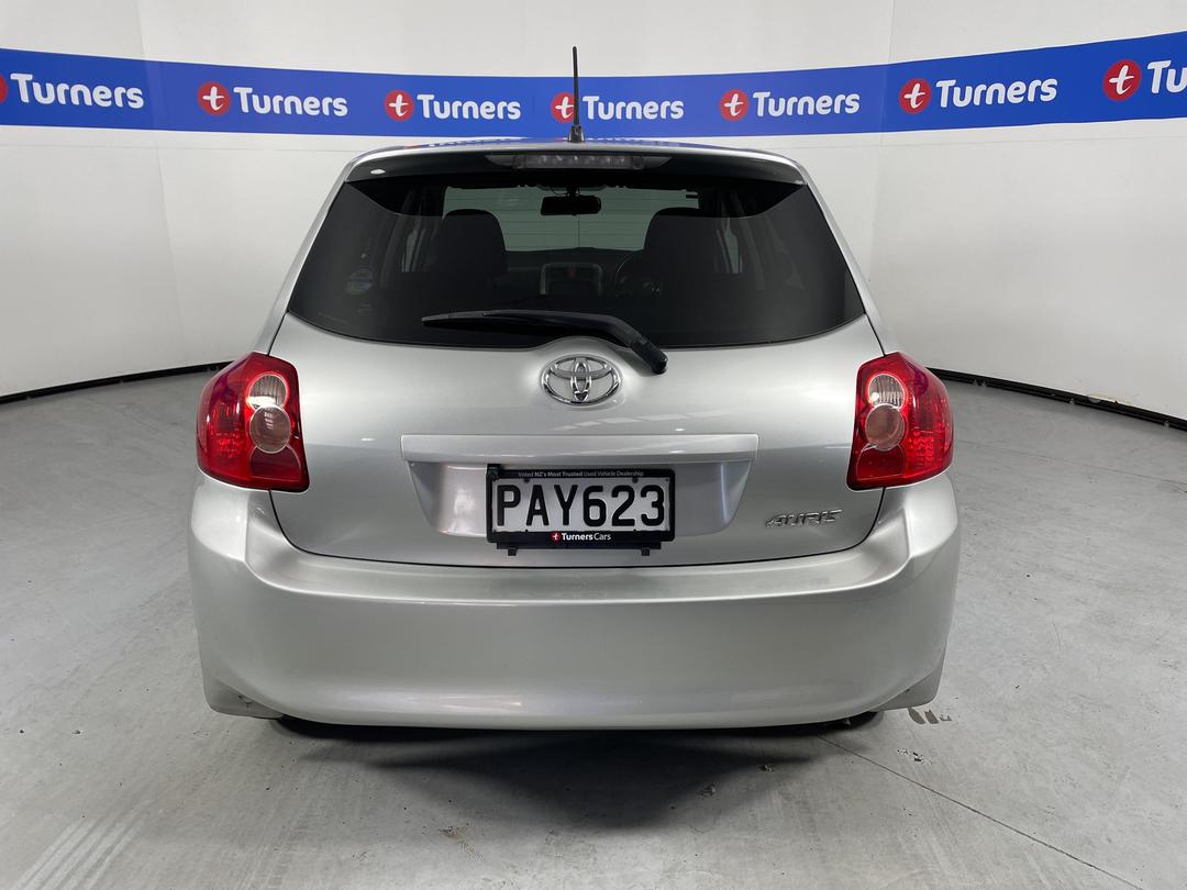Photo '6' of Toyota Auris