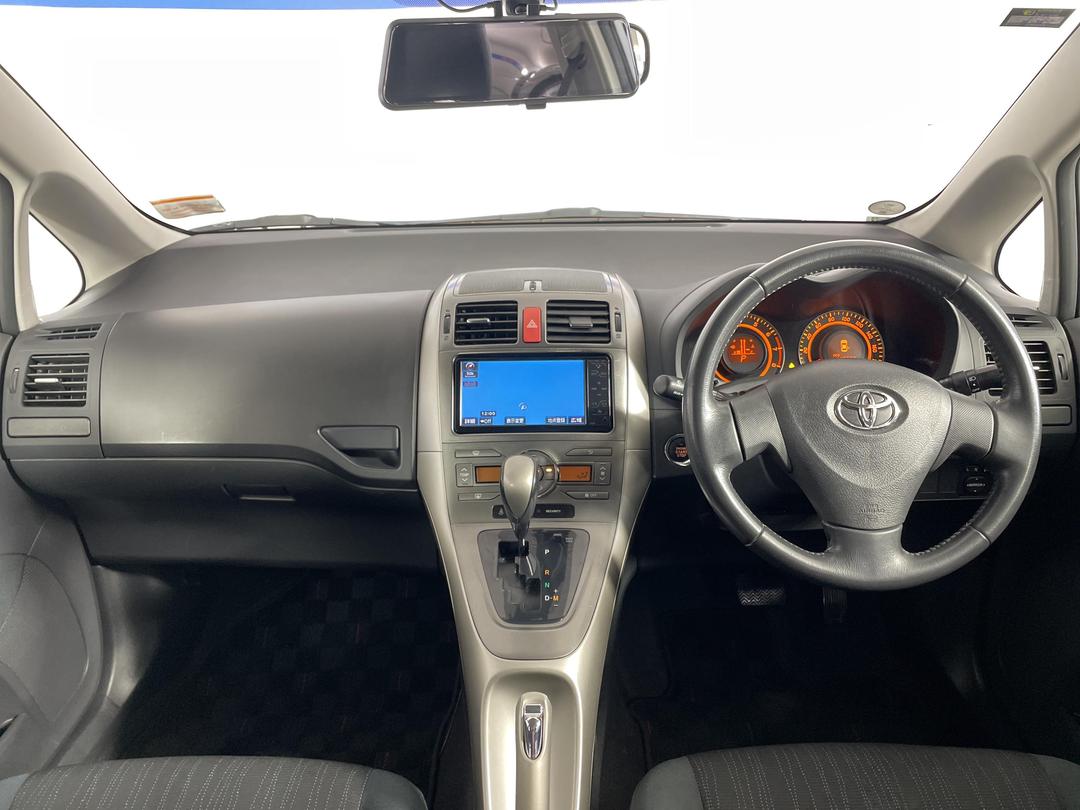 Photo '17' of Toyota Auris