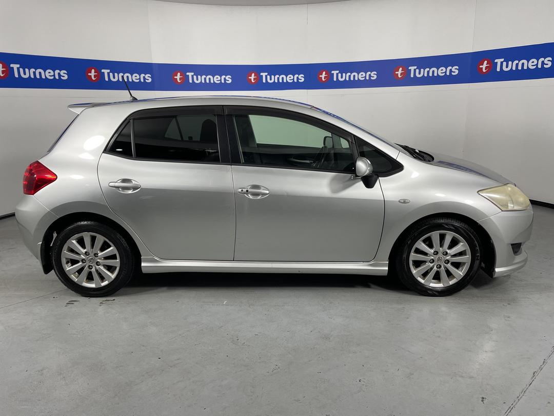 Photo '23' of Toyota Auris
