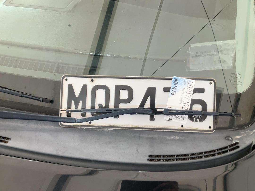 Photo '24' of Toyota Avensis