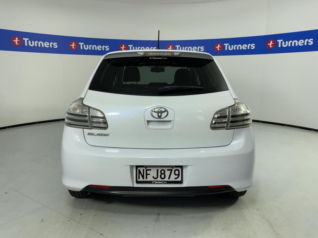 Photo '6' of Toyota Blade