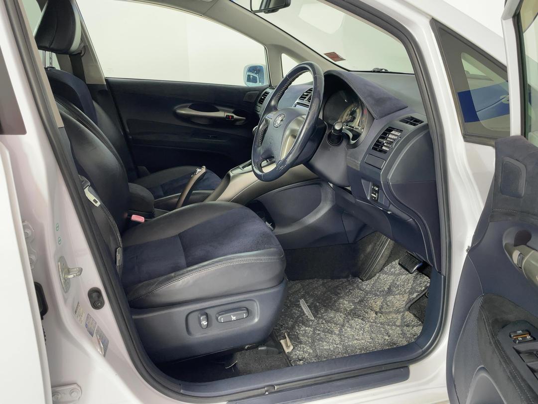 Photo '16' of Toyota Blade