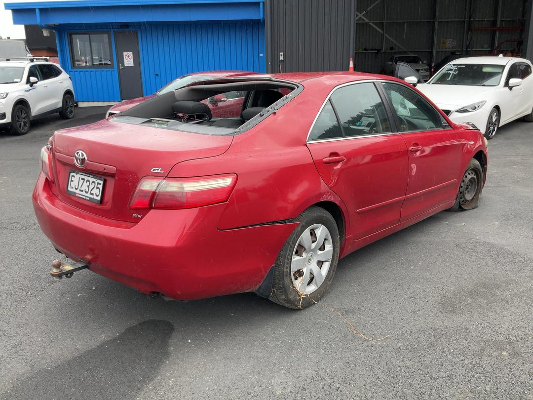 Photo '8' of Toyota Camry GL Photo '8' of Toyota Camry GL