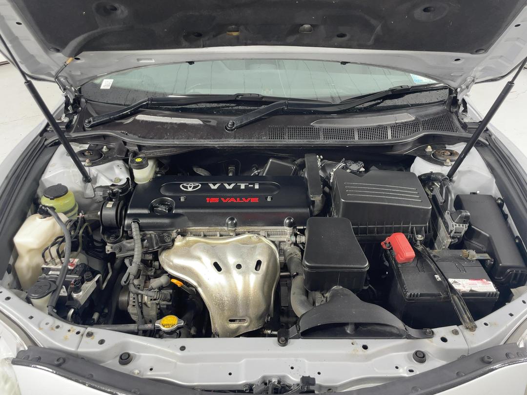 Photo '13' of Toyota Camry