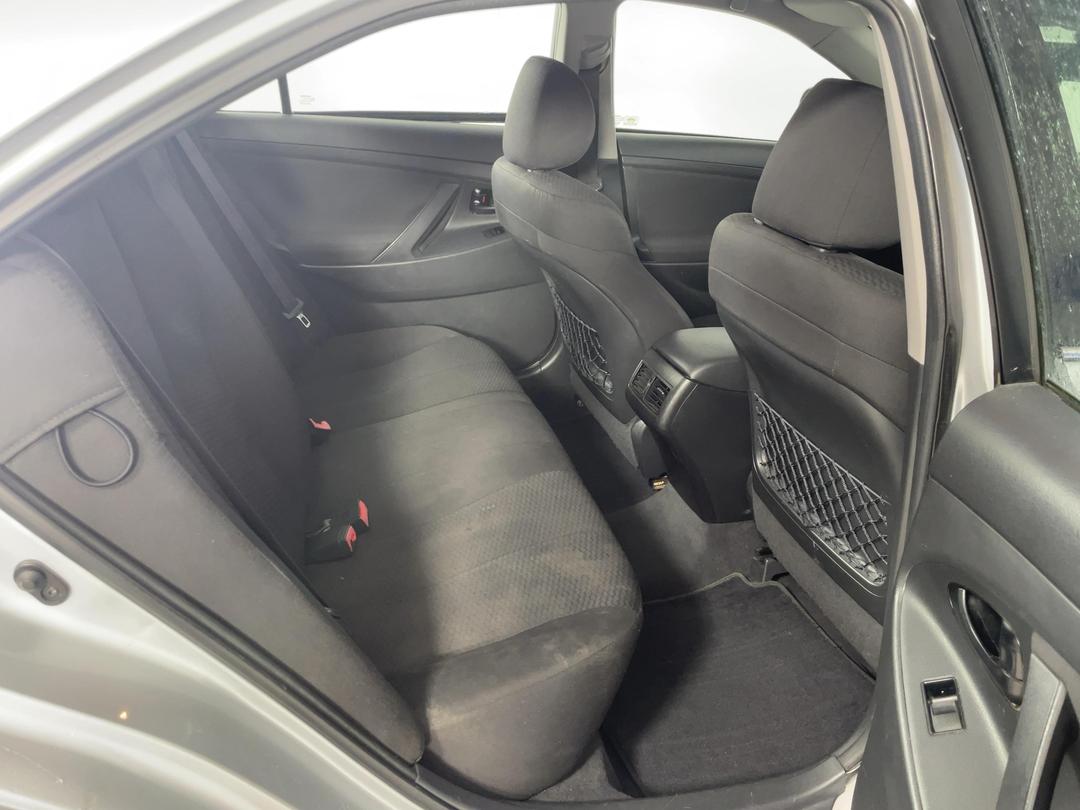 Photo '20' of Toyota Camry