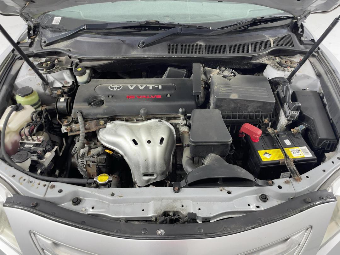 Photo '13' of Toyota Camry